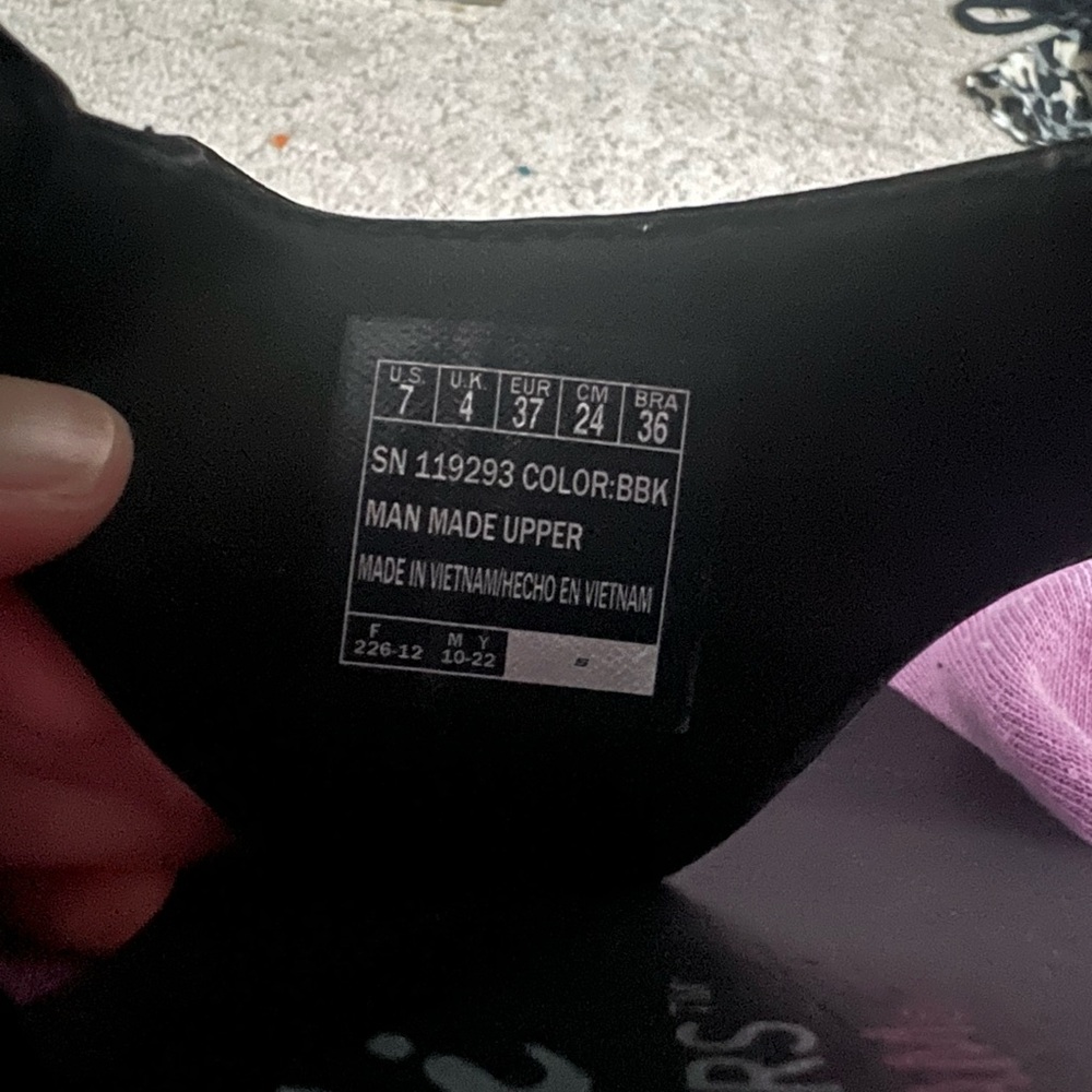 Cali from Skechers Black Yoga Foam Women's Sandals - Picture 9 of 10